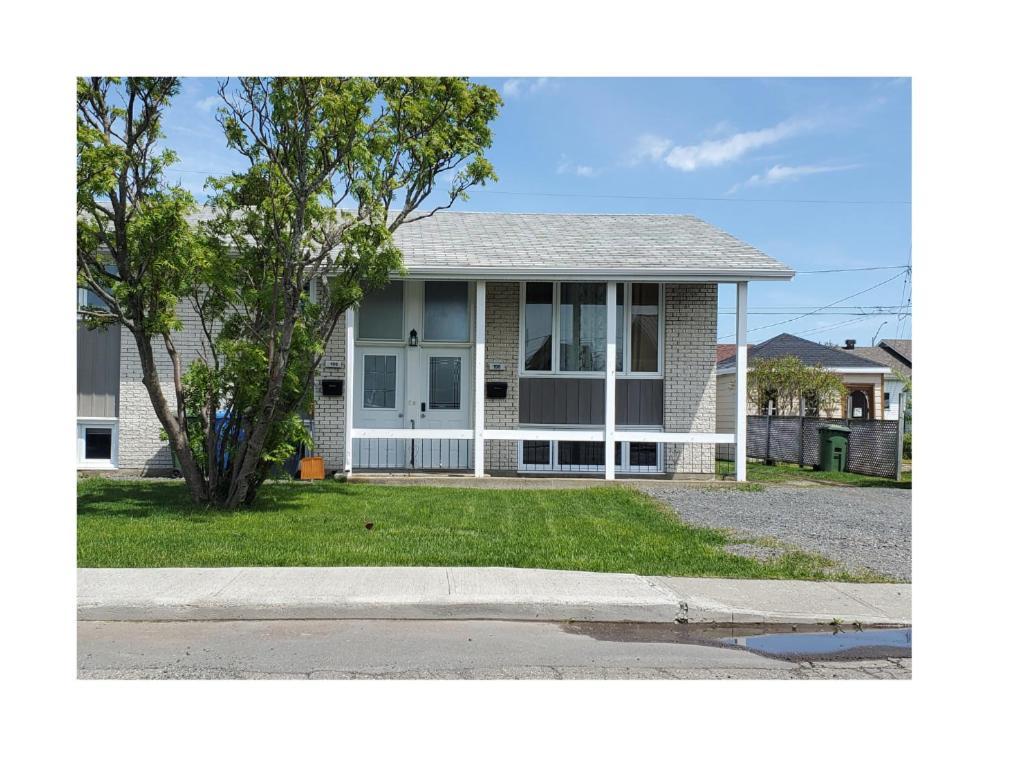 Maison St-raymond Duplex Apartment