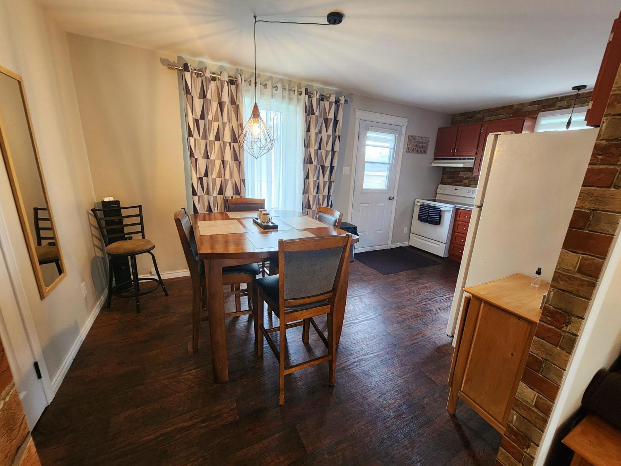 Maison St-raymond Duplex * Matane